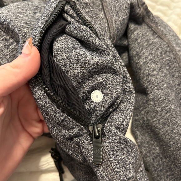 Lululemon heathered black define jacket - Picture 3 of 4